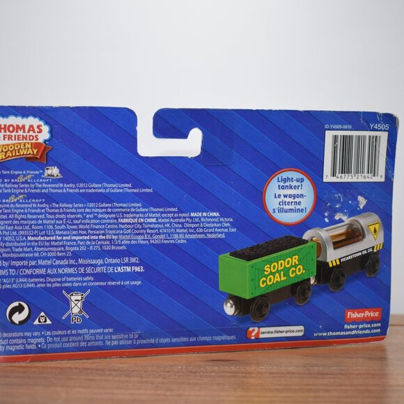 Oil Vicarstown & Coal Cargo Thomas & Friends Wooden Train Fisher Price Sealed - Picture 10 of 10